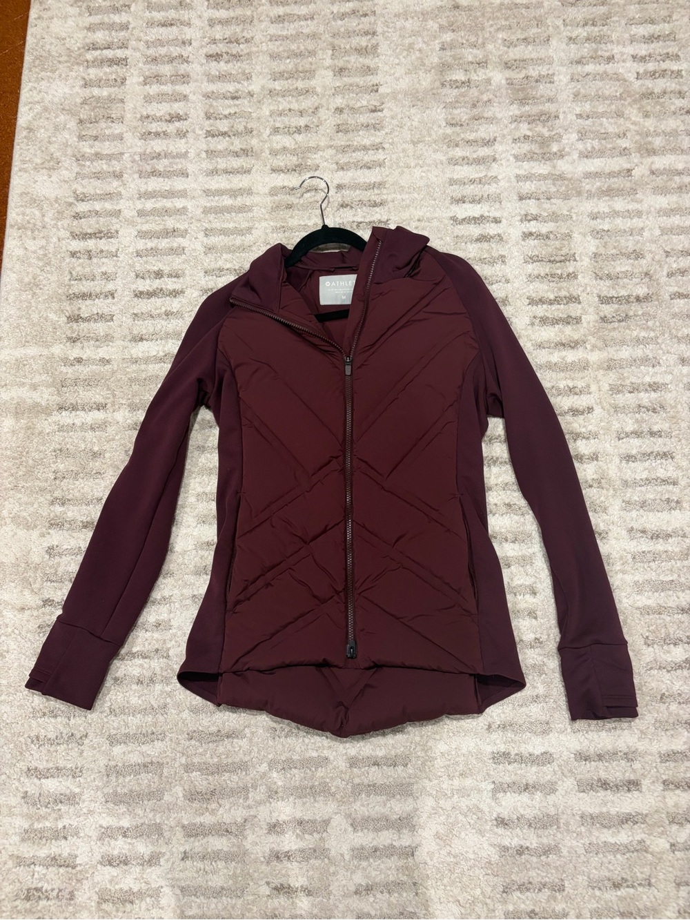 Athleta Quilted Hooded Puffer Jacket in Deep Wine Women’s. Detachable hood!